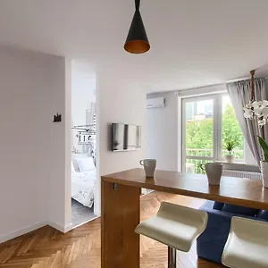 Station - Wilcza Apartamento